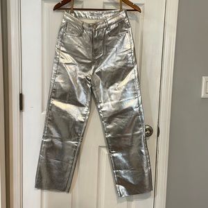 HIGH RISE STRAIGHT CUT METALLIC JEANS